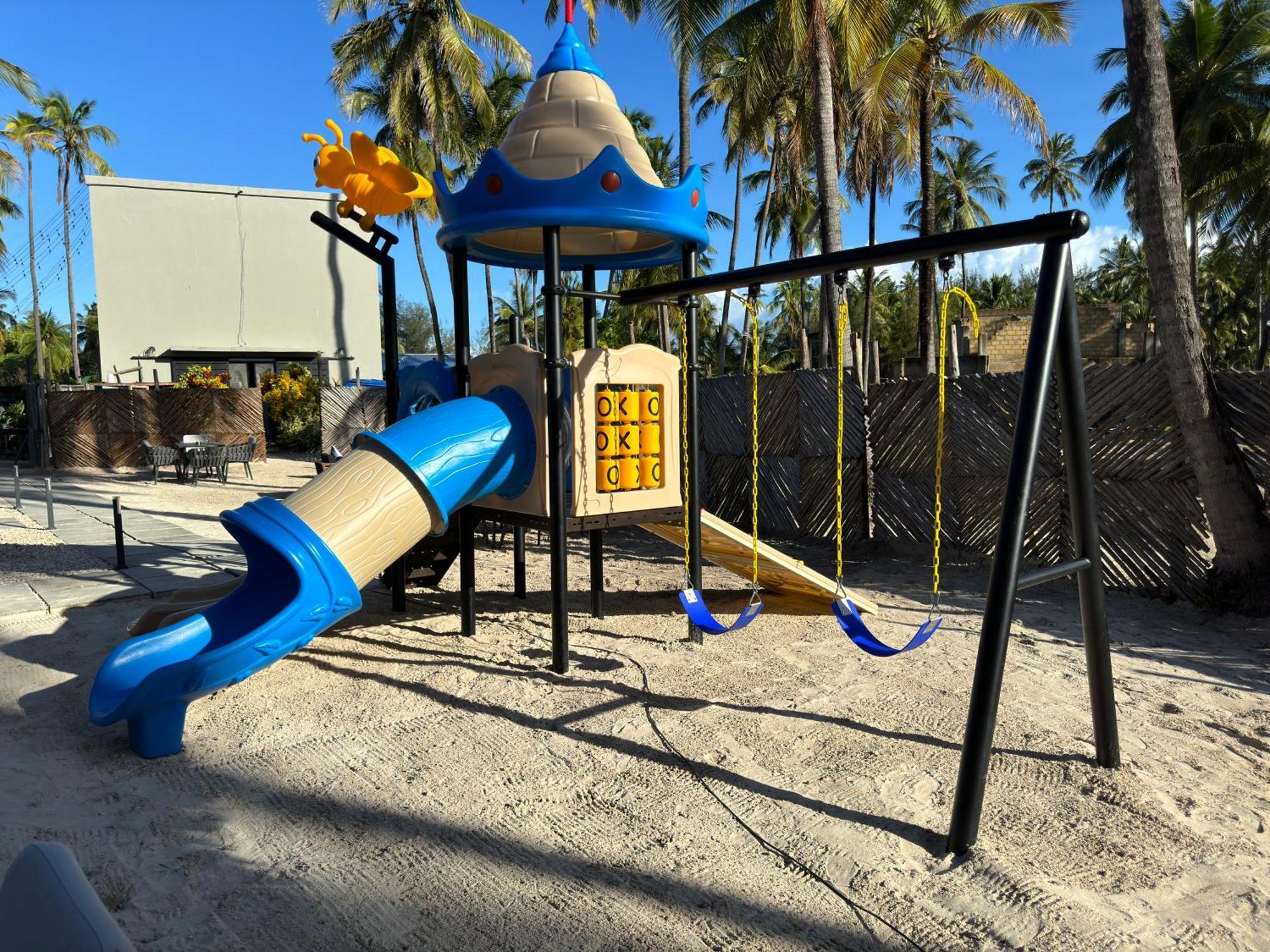 V Hotel In Paje Luaran gambar